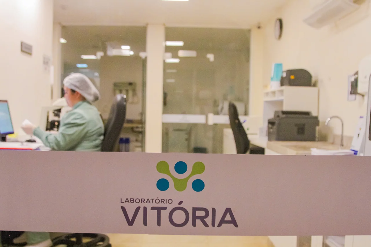 Recepção e atendimento do Laboratório Vitória